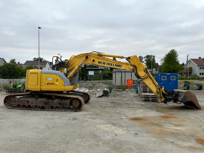 New Holland E200 – Beltegraver < 40 tonn